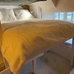 Remote Thatch Cottage On Dartmoor With Hot Tub